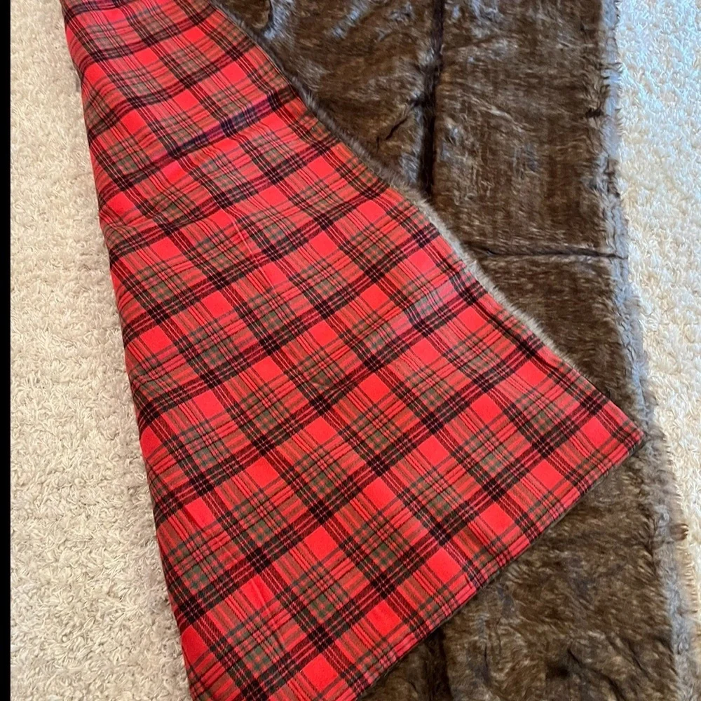 88. Faux Fur Throw Reversible Blanket